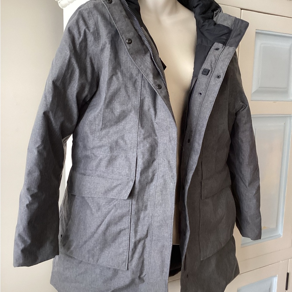Women's North Face Winter Parka, XL grey, pockets, Hood